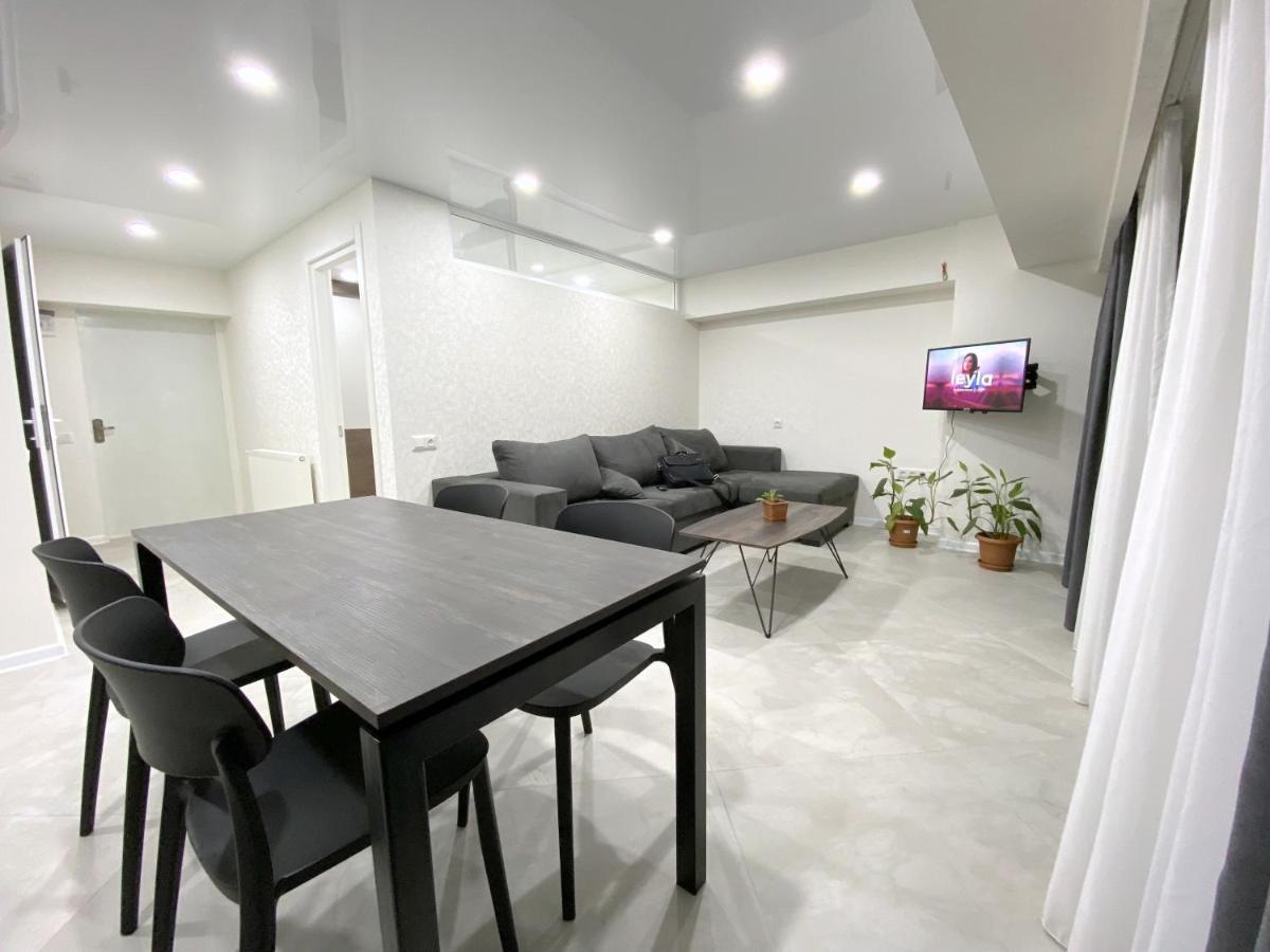 Gss Apartment Tbilisi Exteriör bild